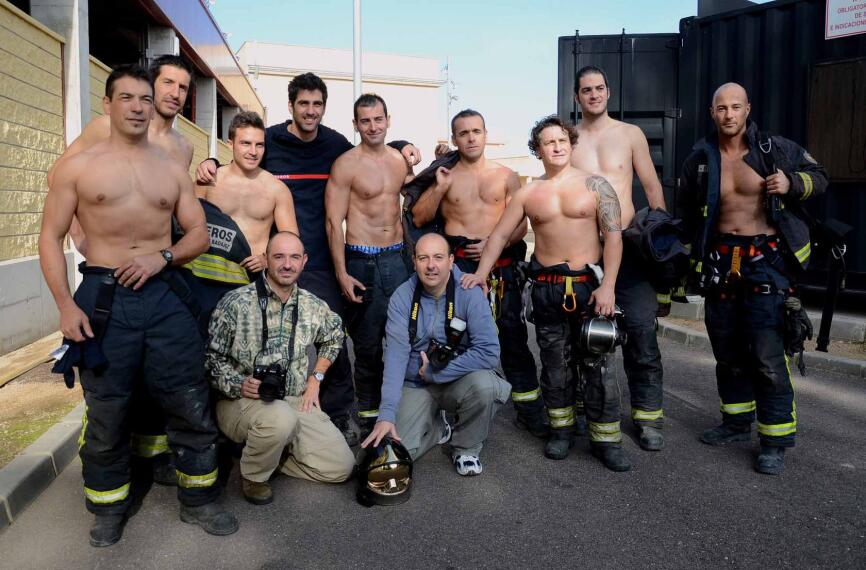 Los Bomberos De Badajoz Participan En Un Calendario Solidario Hoy Es Foto 4 De 27 calendario bomberos sevilla